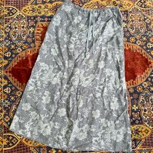 Eddie Bauer Gray Floral Maxi Skirt Women's Medium